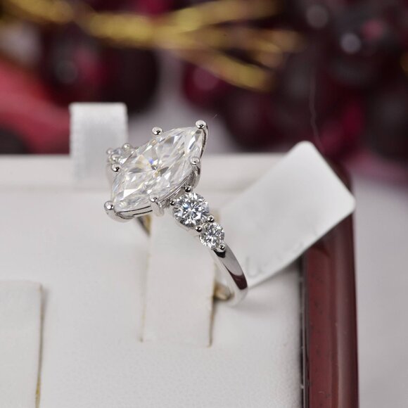 Certified 3.6tcw Marquise Cut Engagement Moissanite Ring 925 - Picture 6 of 7